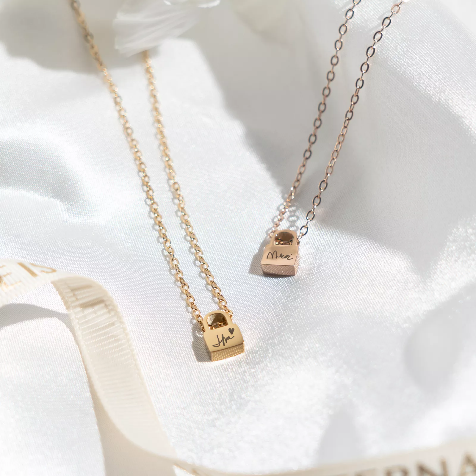 Gold Stainless Steel Lock Necklace (6pcs) - Image 2
